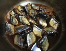 秋刀魚のしょうが煮　調理⑤
