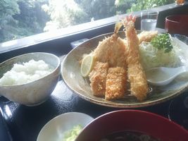 【写真】君津・田舎レストランじんべえの“料理長おまかせフライ定食”