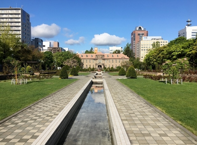 札幌散歩　大通公園　洋風の庭園