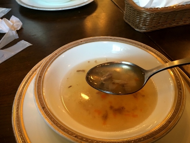 銀座ライオン　旭川店　野菜カレーコース　スープ　いただきます